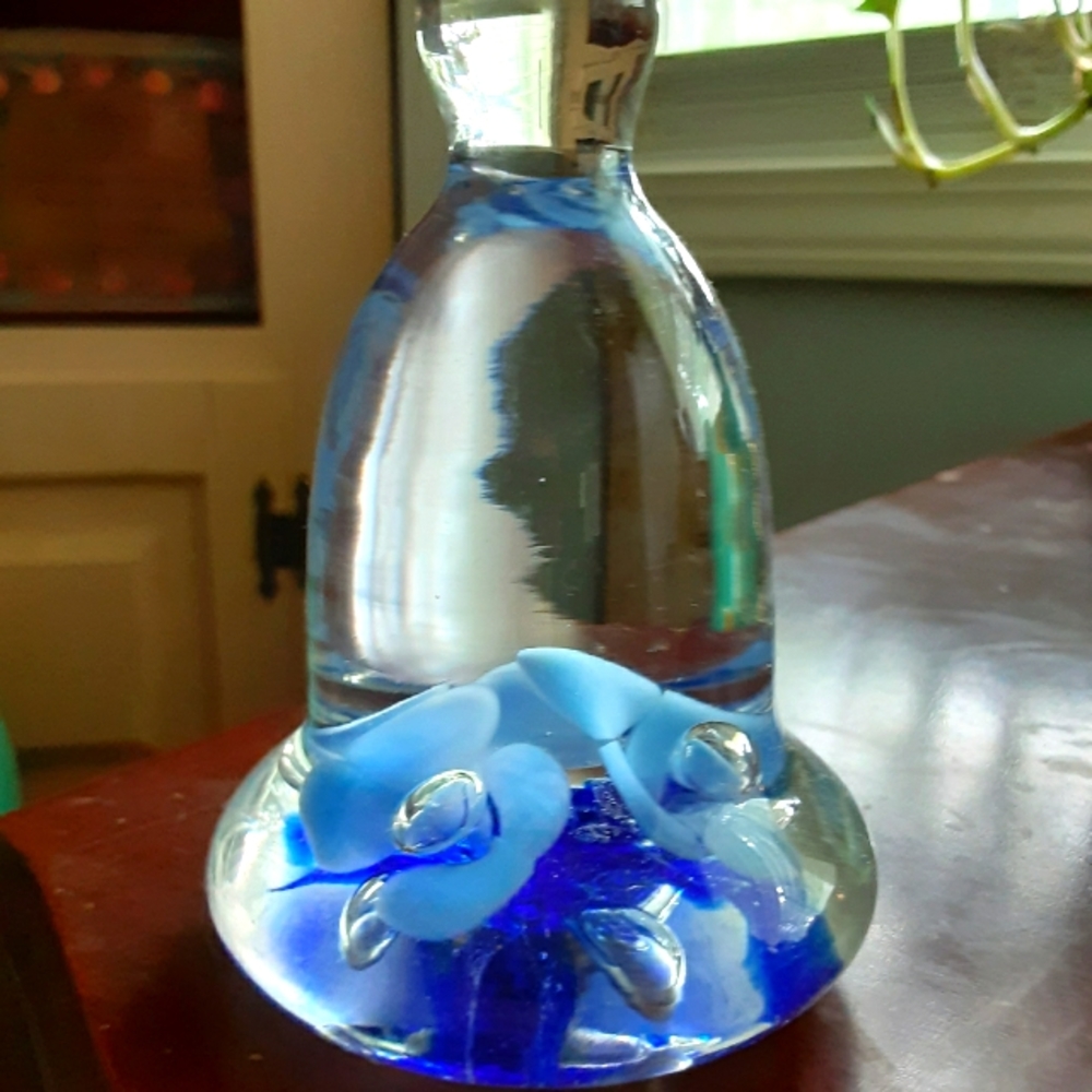 Very rare antigue Joe St. Clair paperweight